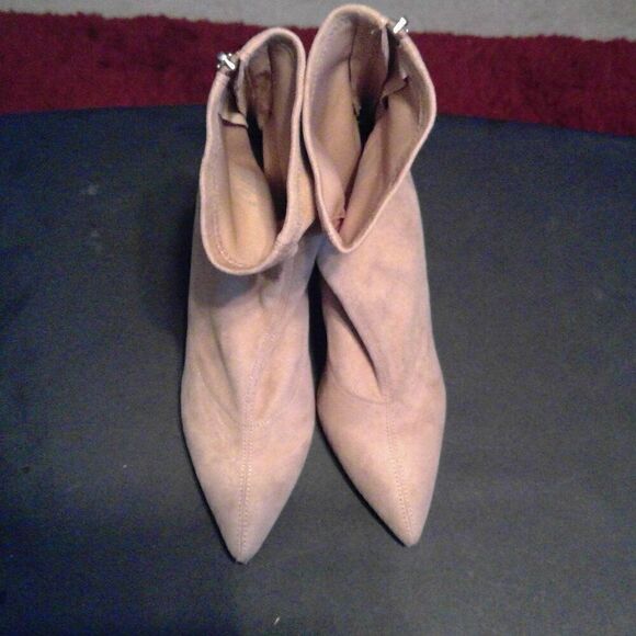 Steve Madden  - Picture 3 of 8